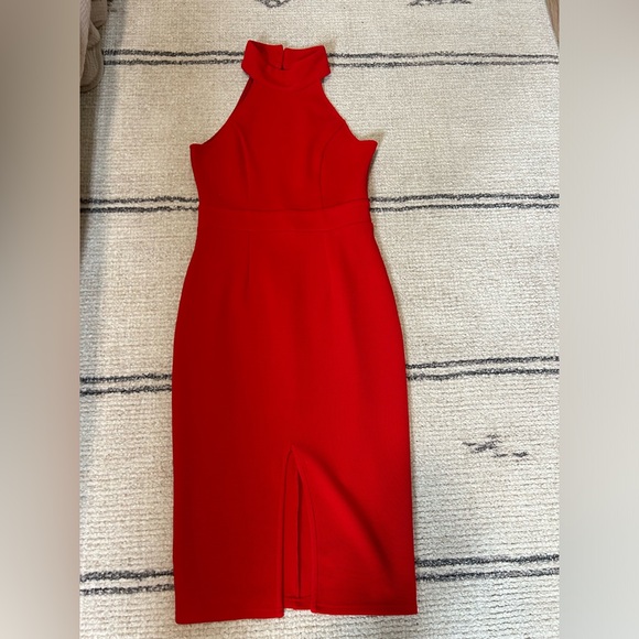 Lulu’s red halter dress - Picture 2 of 9